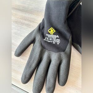 Terra Men’s Winter Work Gloves PVC Foam Grip. Size: L–XL